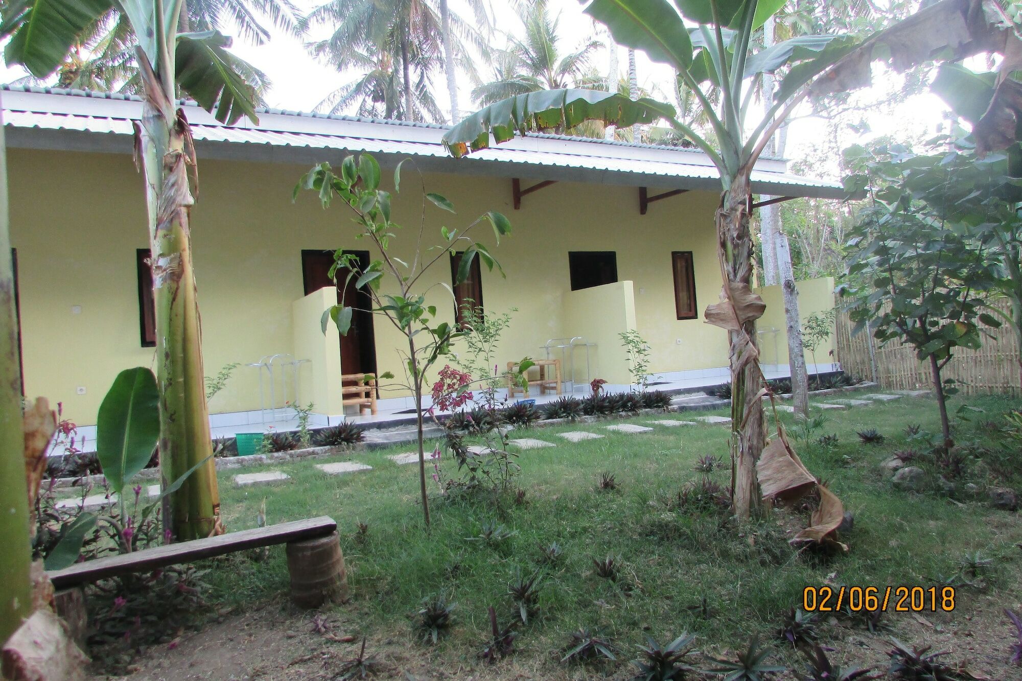 Oyo 1662 Zury Homestay Kuta  Экстерьер фото
